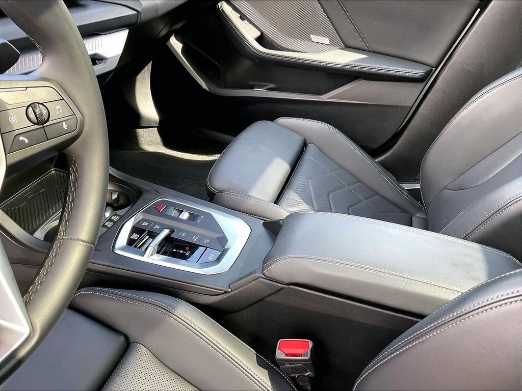 2025 BMW 2 Series — photo 19