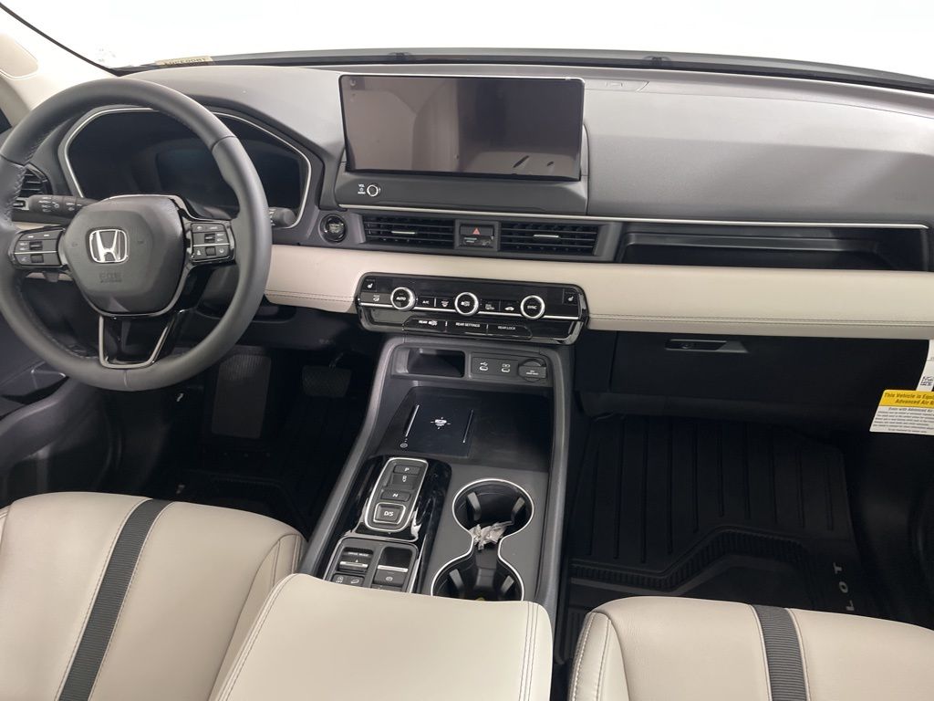 Thumbnail: 2026 Honda Pilot - 16