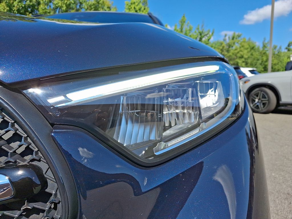 Thumbnail: 2023 Mercedes-Benz GLC - 9