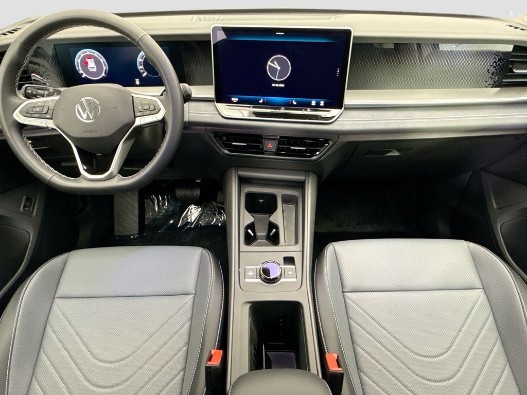 Thumbnail: 2026 Volkswagen Tiguan - 13