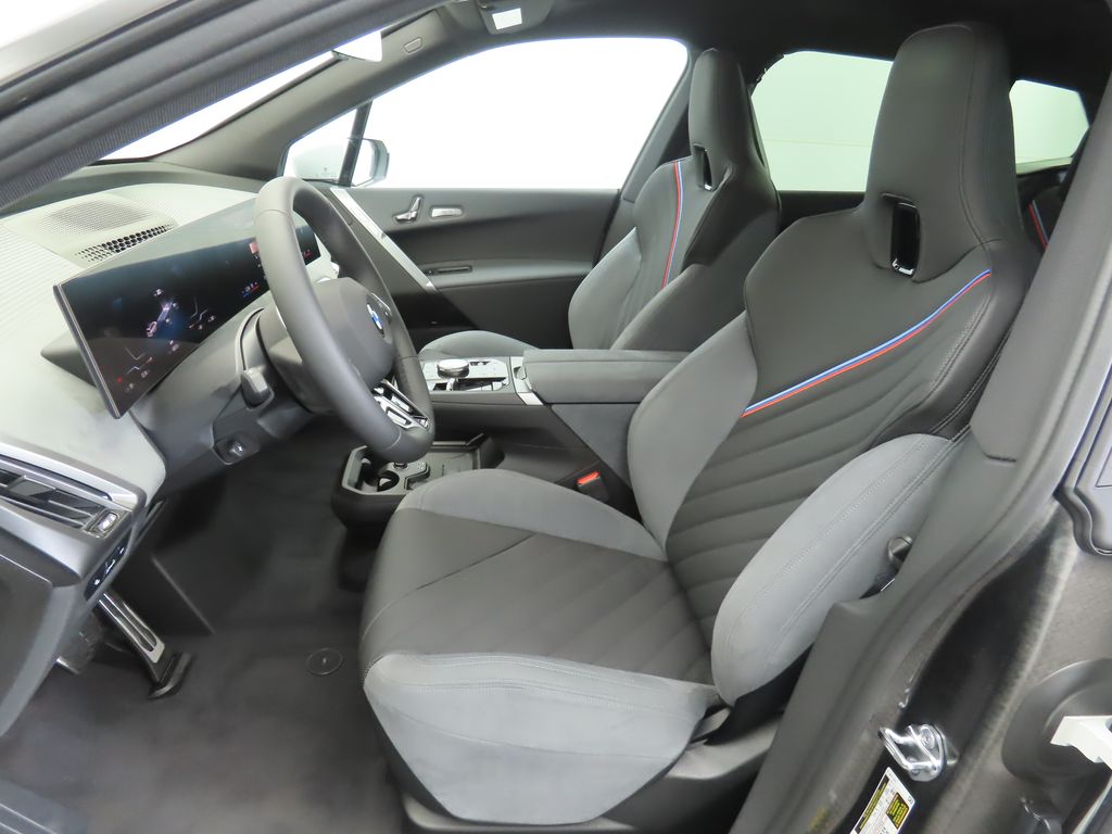 Thumbnail: 2026 BMW iX - 19