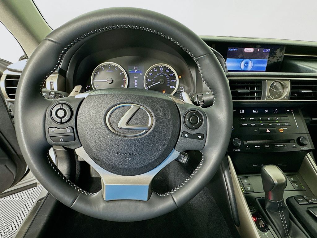 Thumbnail: 2014 Lexus IS - 11