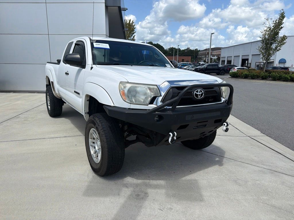 Super White 2015 Toyota Tacoma Pickup Truck Four-Wheel Drive 5-Speed Automatic