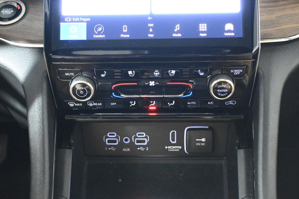 Thumbnail: 2023 Jeep Grand Cherokee - 22