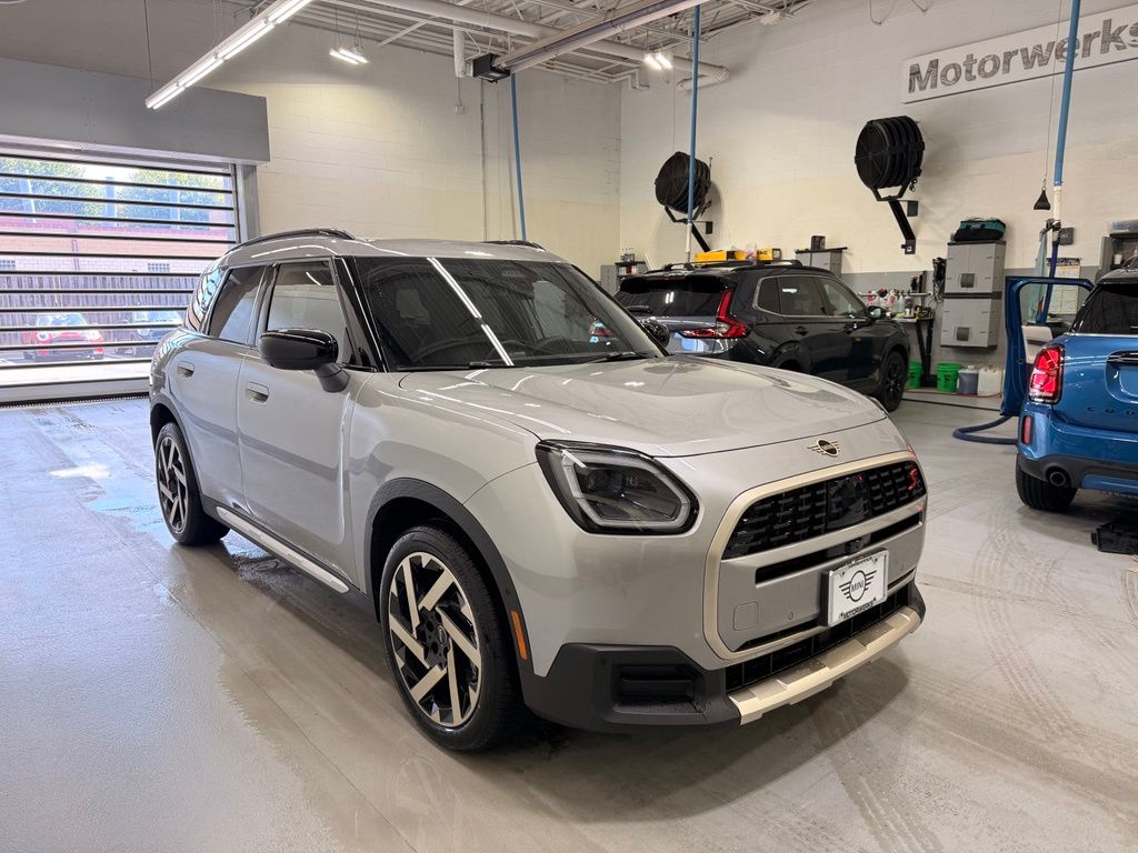 Thumbnail: 2027 MINI Cooper Countryman - 9