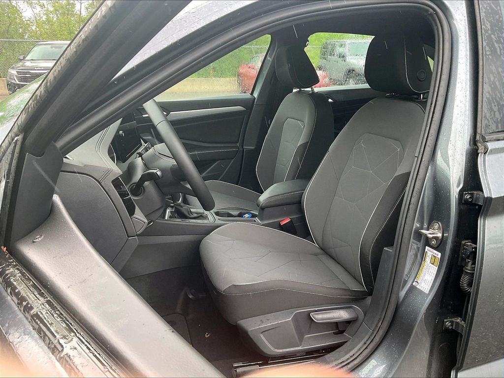 2026 Volkswagen Jetta — photo 10