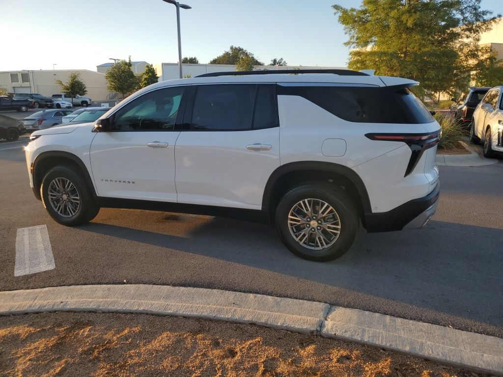 Used Car 2024 Chevrolet Traverse  Lt For Sale Under $40,000 In Austin, Texas
