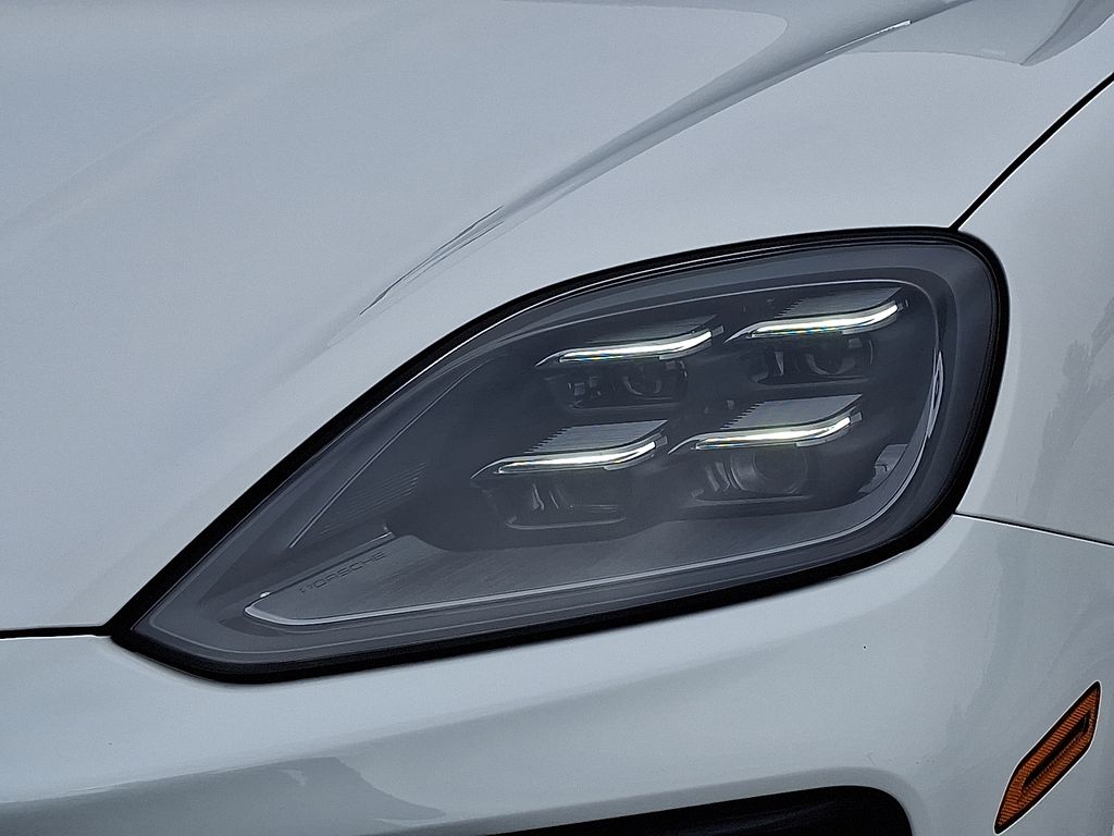 Thumbnail: 2025 Porsche  - 11