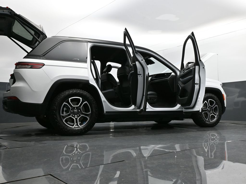 2023 Jeep Grand Cherokee 4xe Trailhawk