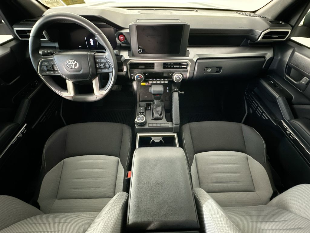 Toyota4Runner i-FORCE MAX Hybrid10