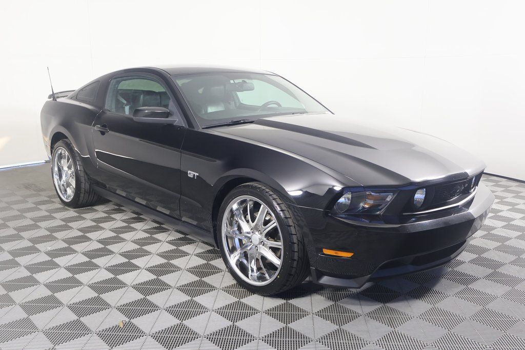 2010 Ford Mustang GT Premium 3