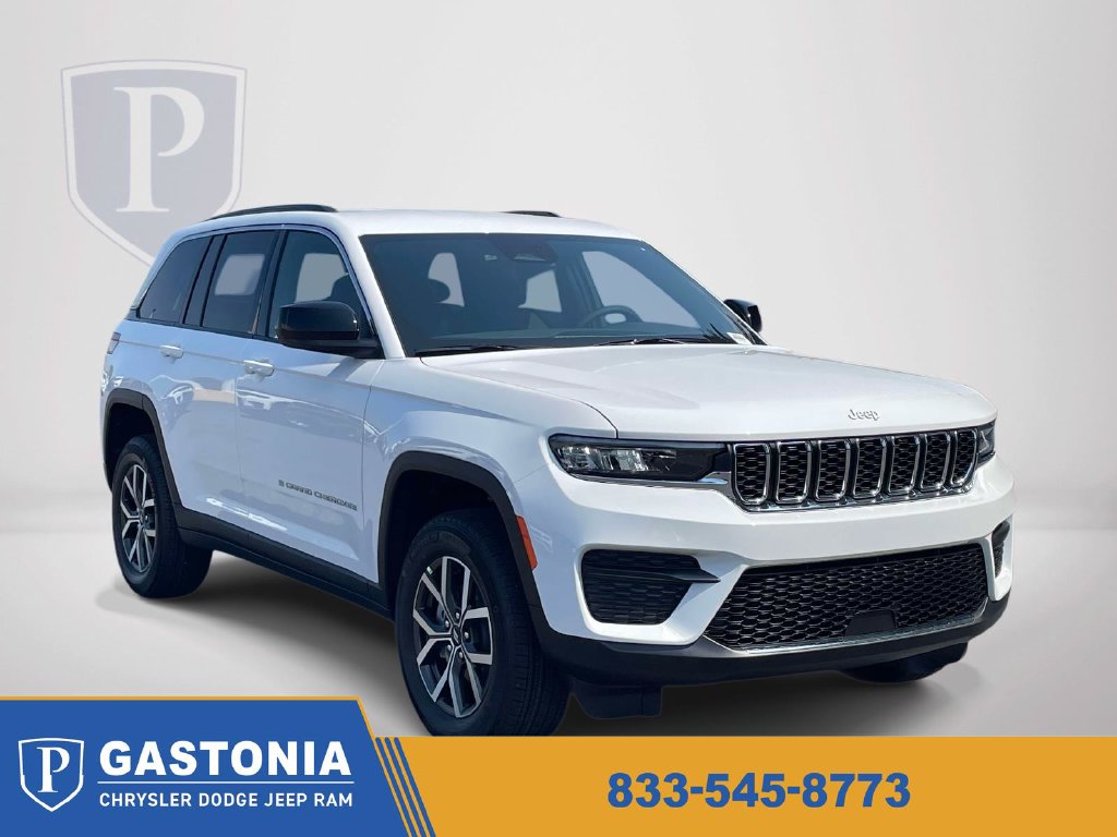 2027 Jeep Grand Cherokee Laredo