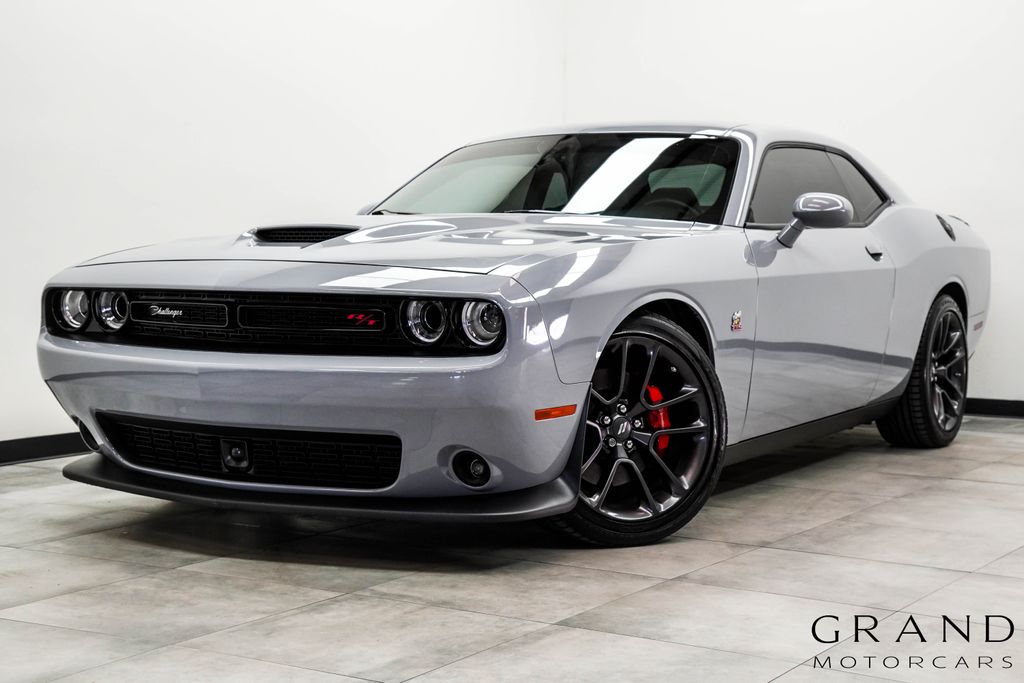 Smoke Show 2021 Dodge Challenger R/T Scat Pack RWD Coupe Rear-Wheel Drive 8-Speed Automatic