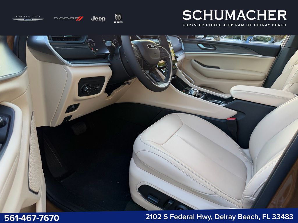 new 2026 Jeep Grand Cherokee car, priced at $38,635