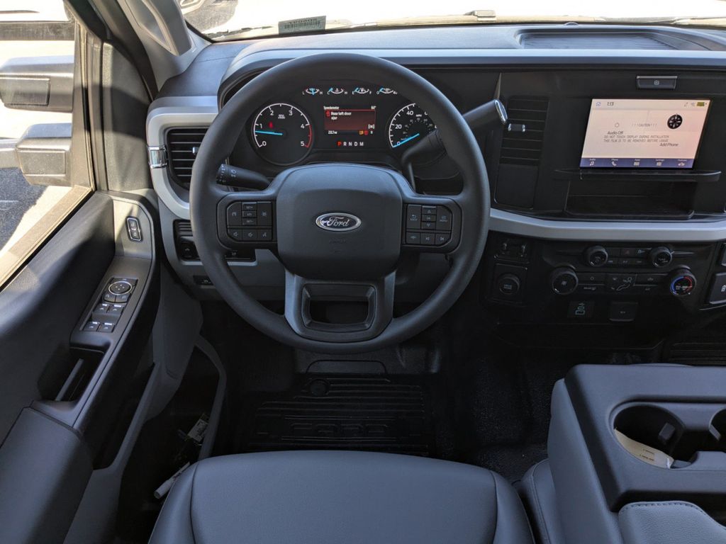 2025 Ford F-450 Chassis XL