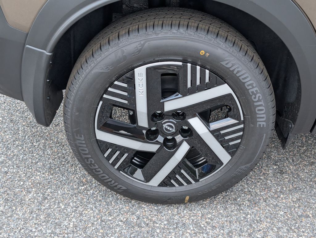 New 2026 Nissan Kicks SUV