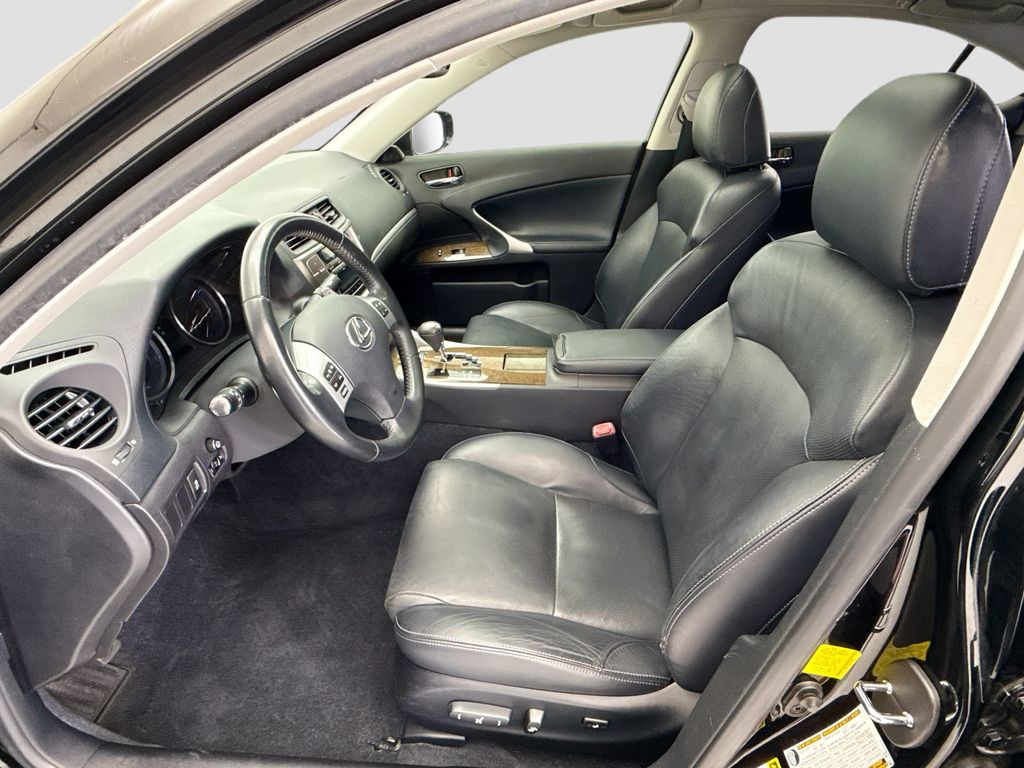 Thumbnail: 2012 Lexus IS - 16