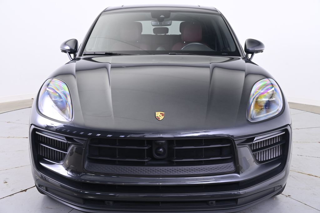 Thumbnail: 2022 Porsche Macan - 10