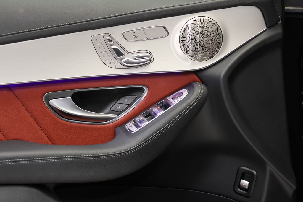 Thumbnail: 2023 Mercedes-Benz GLC - 30