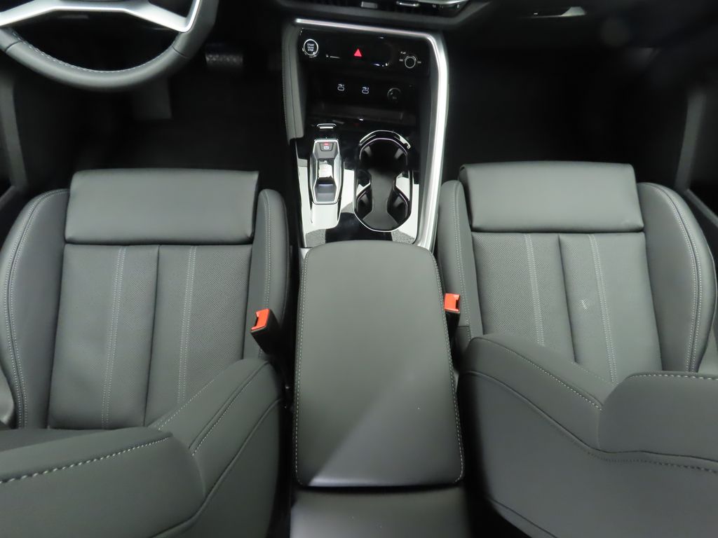 Thumbnail: 2025 Audi Q5 - 17