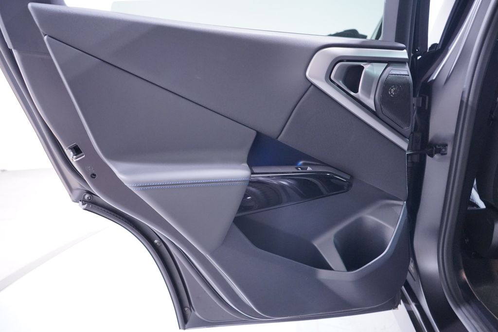 Thumbnail: 2026 BMW X3 - 15