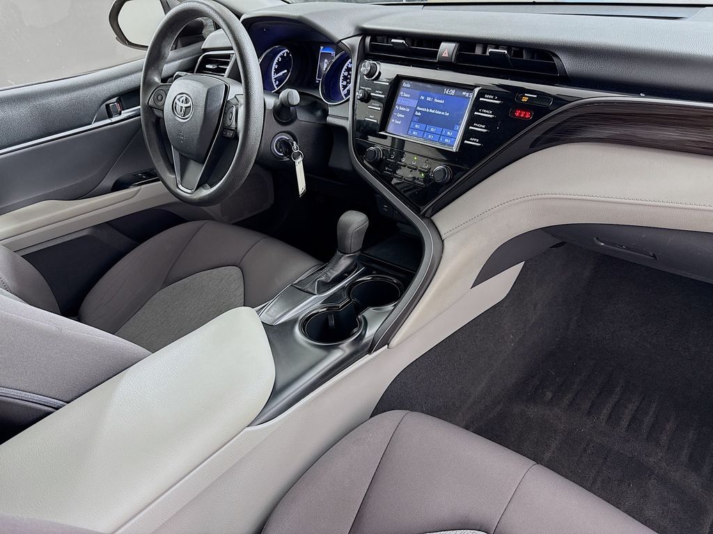 Thumbnail: 2019 Toyota Camry - 27