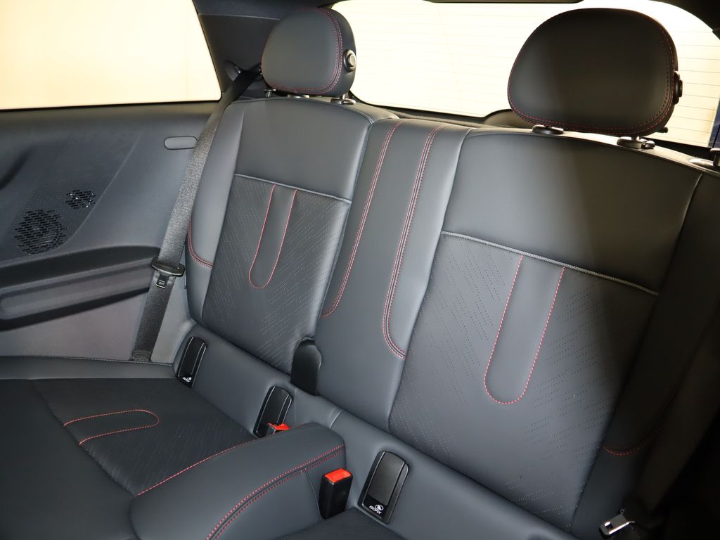 Thumbnail: 2026 MINI Cooper - 22