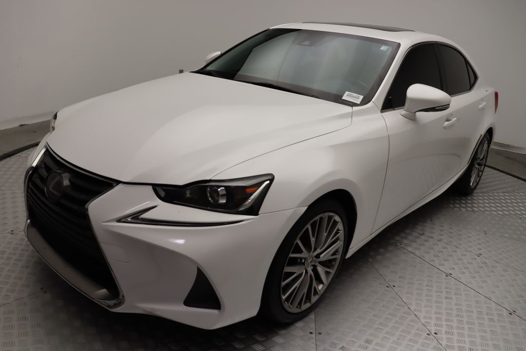 Thumbnail: 2017 Lexus IS - 2