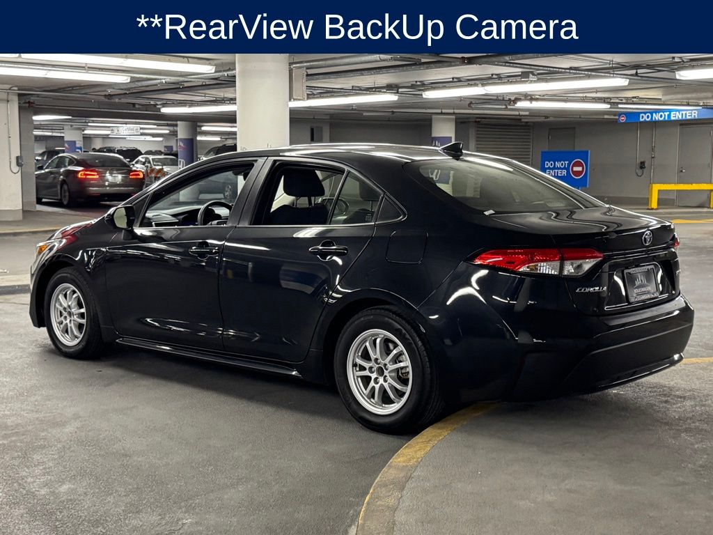 2022 Toyota Corolla Hybrid LE 5