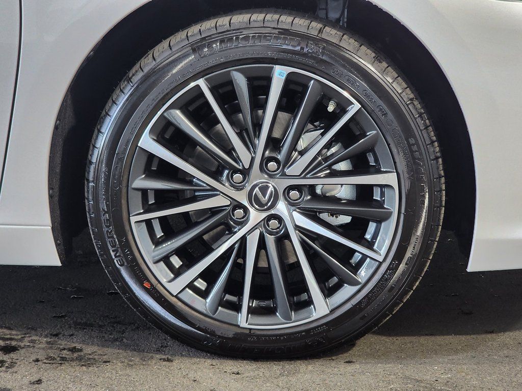 Thumbnail: 2025 Lexus ES - 4