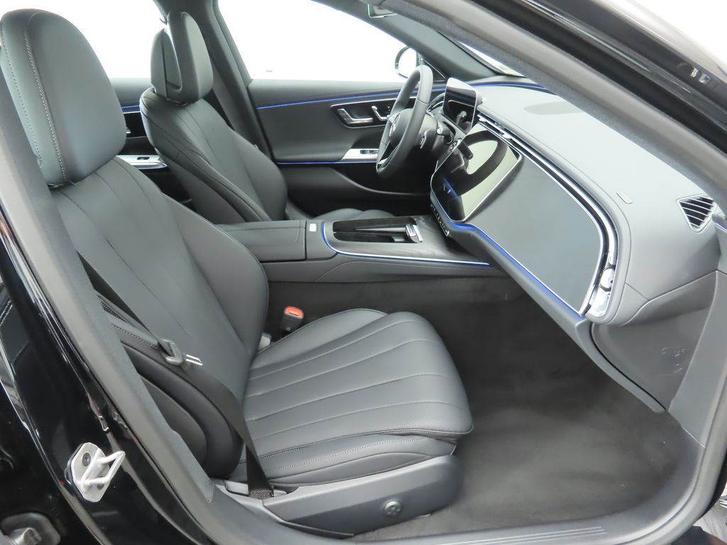 Thumbnail: 2026 Mercedes-Benz E-Class - 20