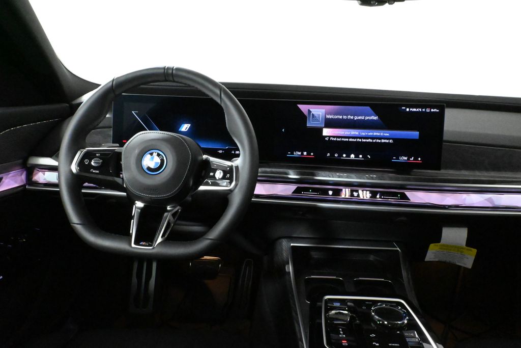 2024 BMW i7 eDrive50 4