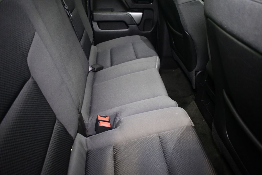 Thumbnail: 2015 Chevrolet Silverado 1500 - 26