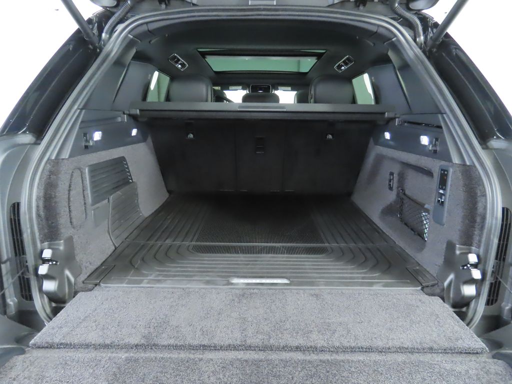 Thumbnail: 2025 Land Rover Range Rover - 29