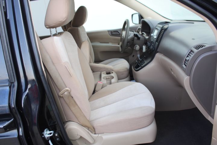 Used Car 2012 Kia Sedona  Lx For Sale Under $10,000 In Georgetown, Texas