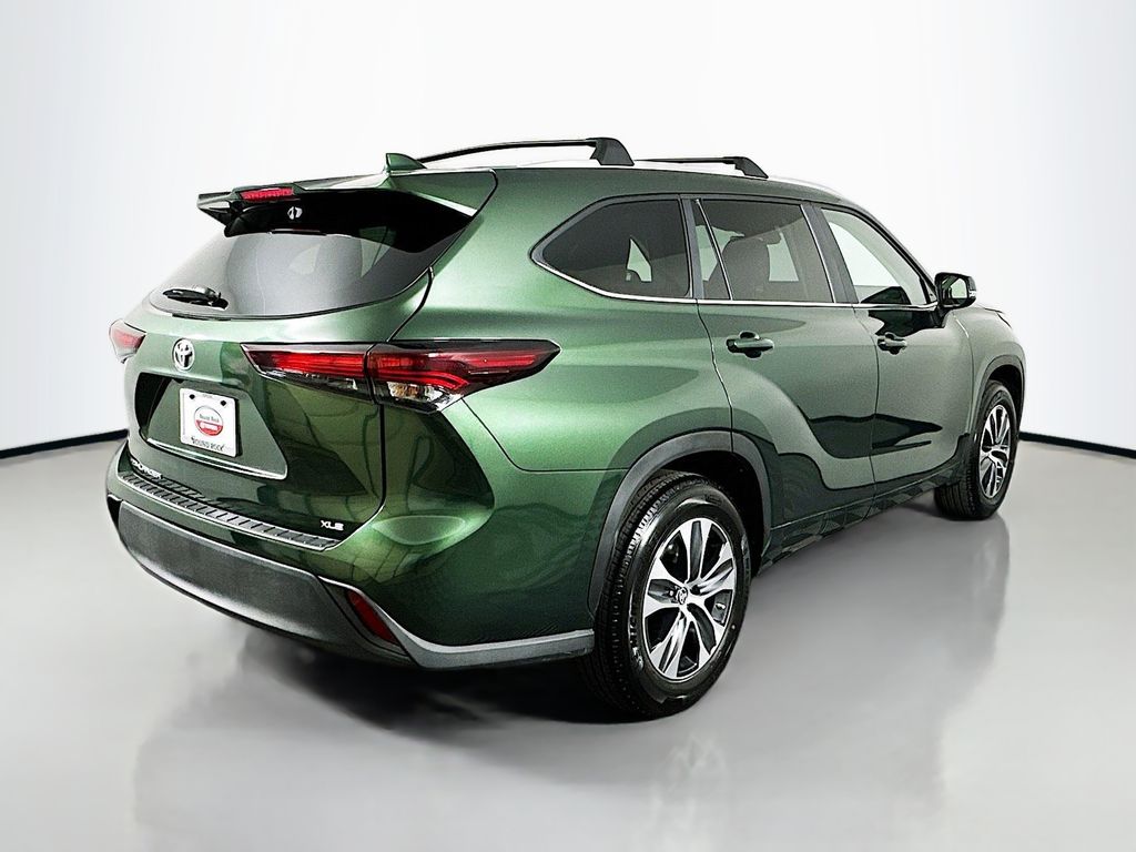 2024 Toyota Highlander XLE 5