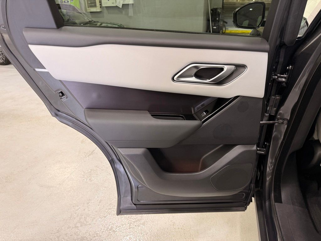 Thumbnail: 2026 Land Rover Range Rover Velar - 19