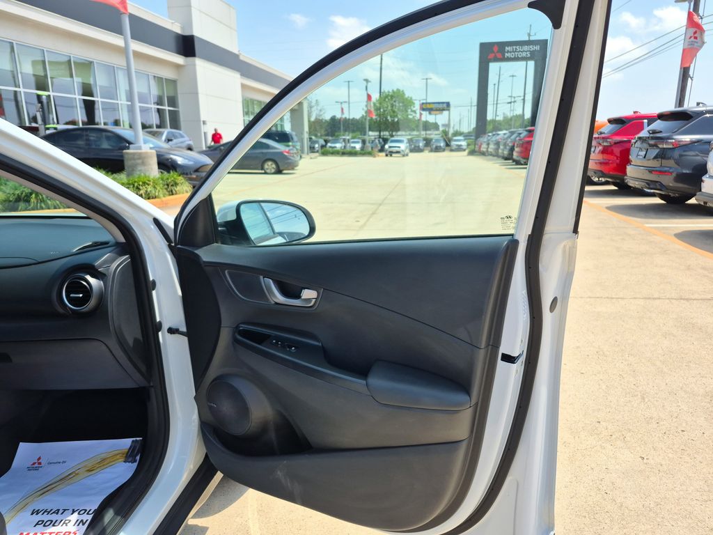 2021 Hyundai Kona Ultimate White at Classic Elite Chevrolet Hwy 6