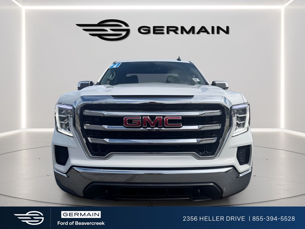 Used 2021 White GMC SLE image 3