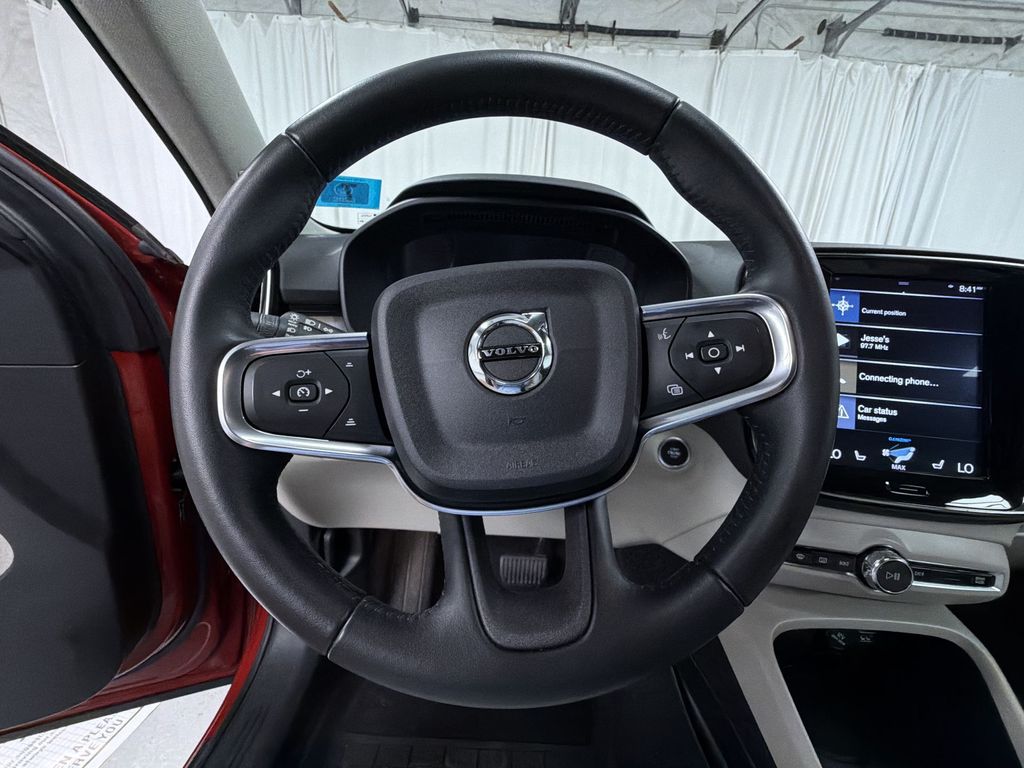 Used 2019 Volvo XC40 SUV