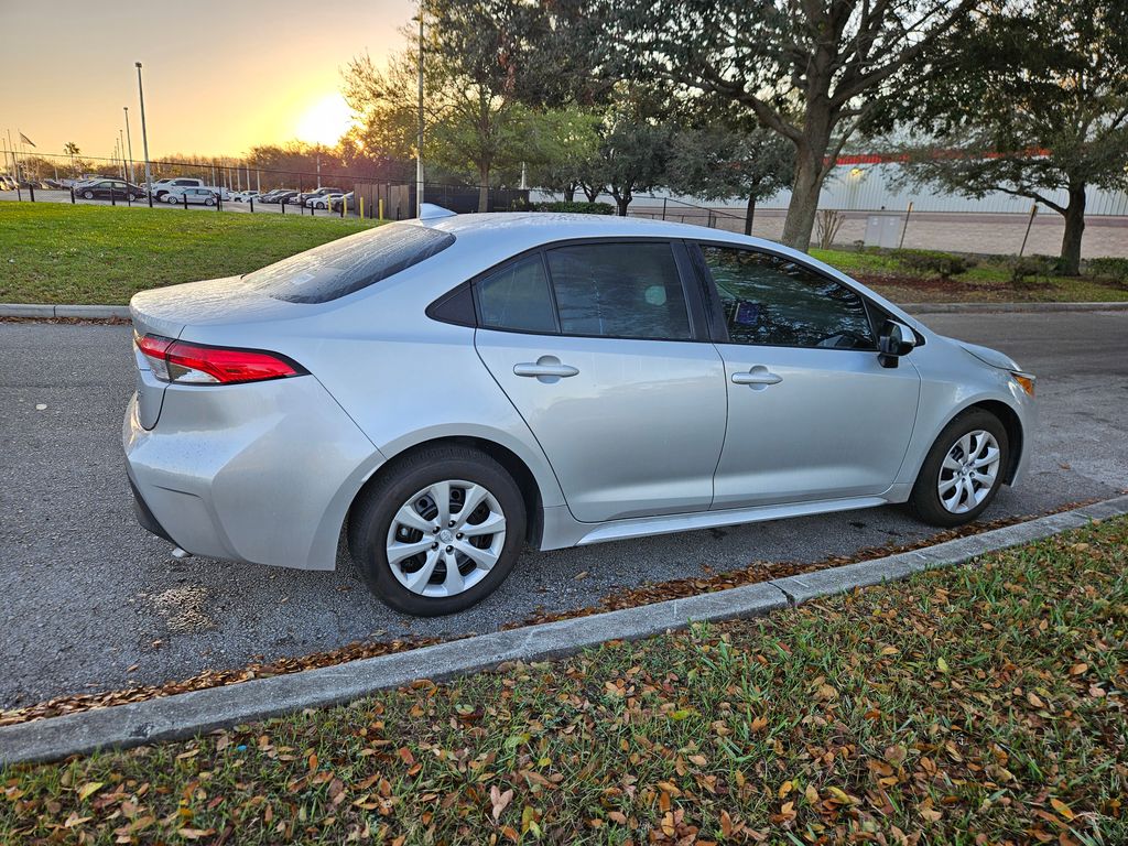 2024 Toyota Corolla LE 5