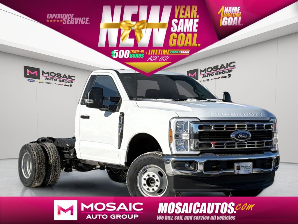 New 2025 Ford F-350SD XLT Trucks