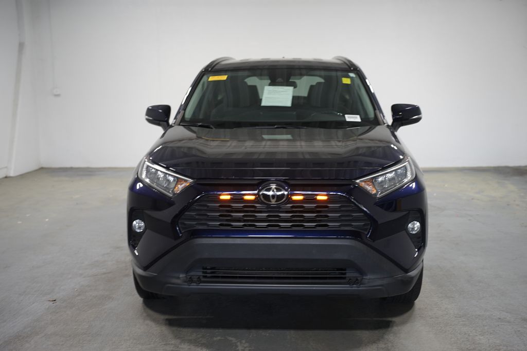 2021 Toyota RAV4 XLE 2