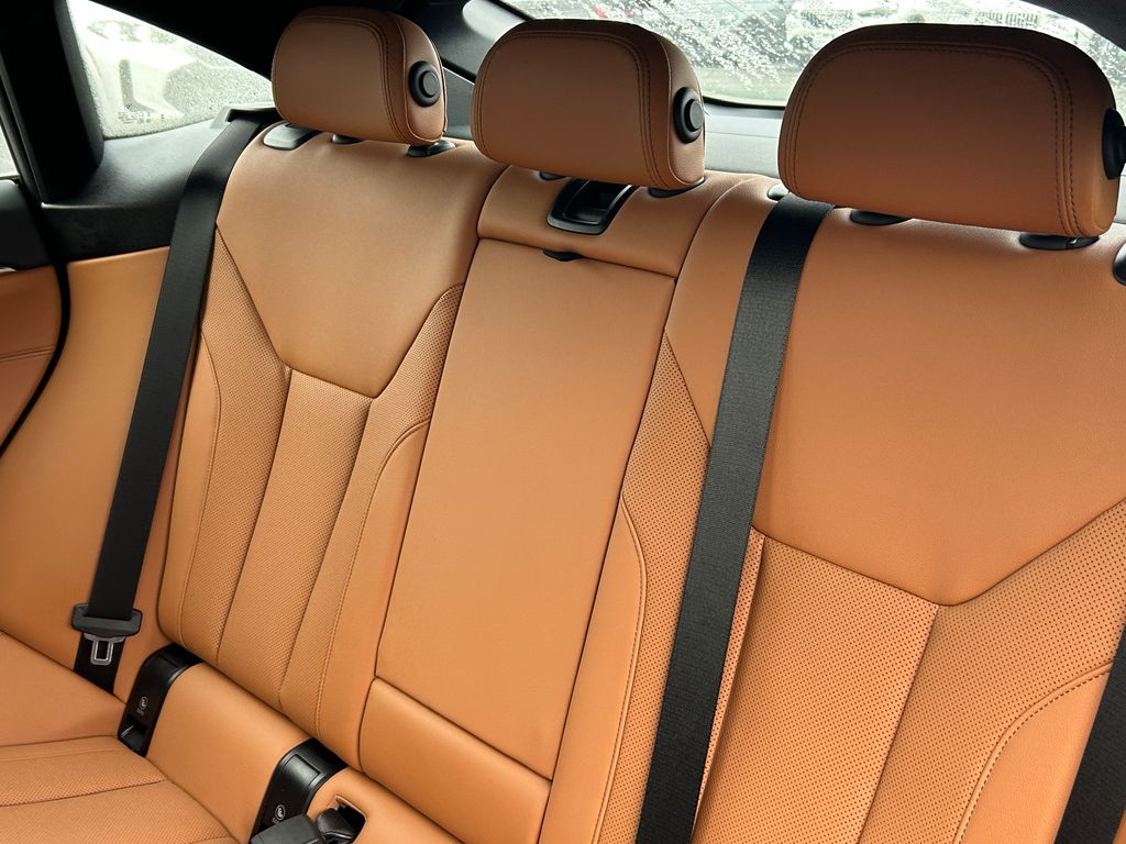 Thumbnail: 2023 BMW i4 - 32