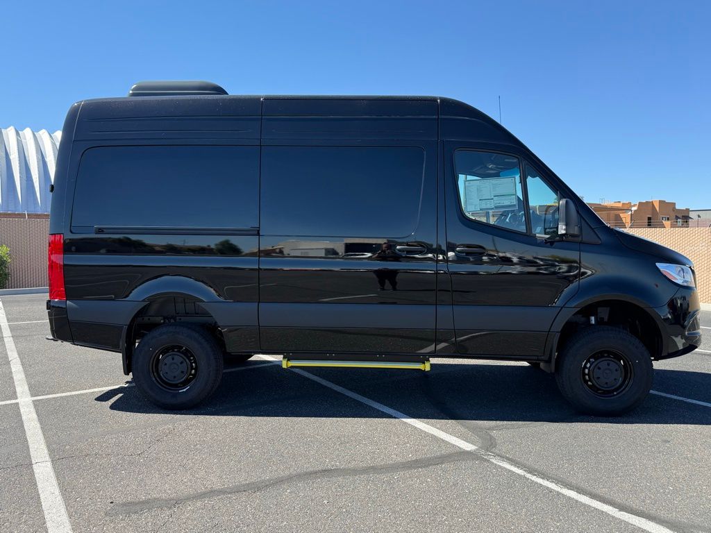 Thumbnail: 2026 Mercedes-Benz Sprinter - 4