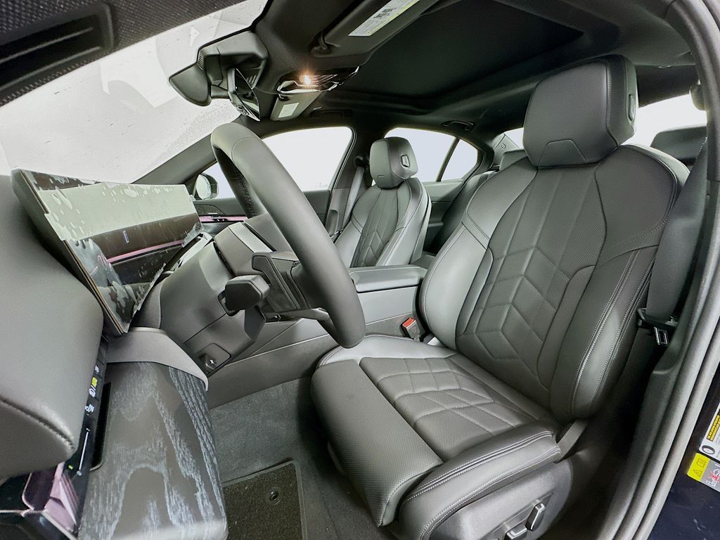 Thumbnail: 2024 BMW i5 - 16