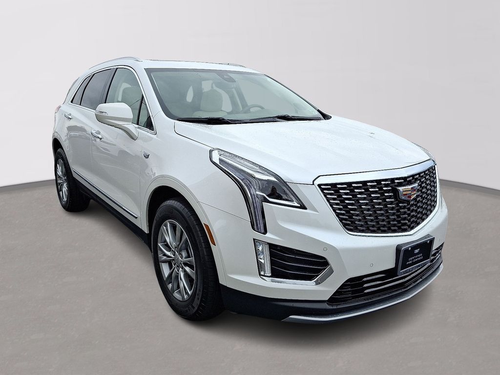 Thumbnail: 2022 Cadillac XT5 - 3