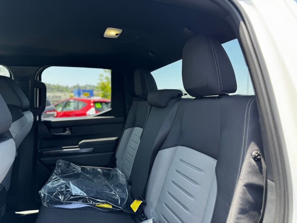 2025 Toyota Tacoma TRD Off-Road Double Cab photo 28