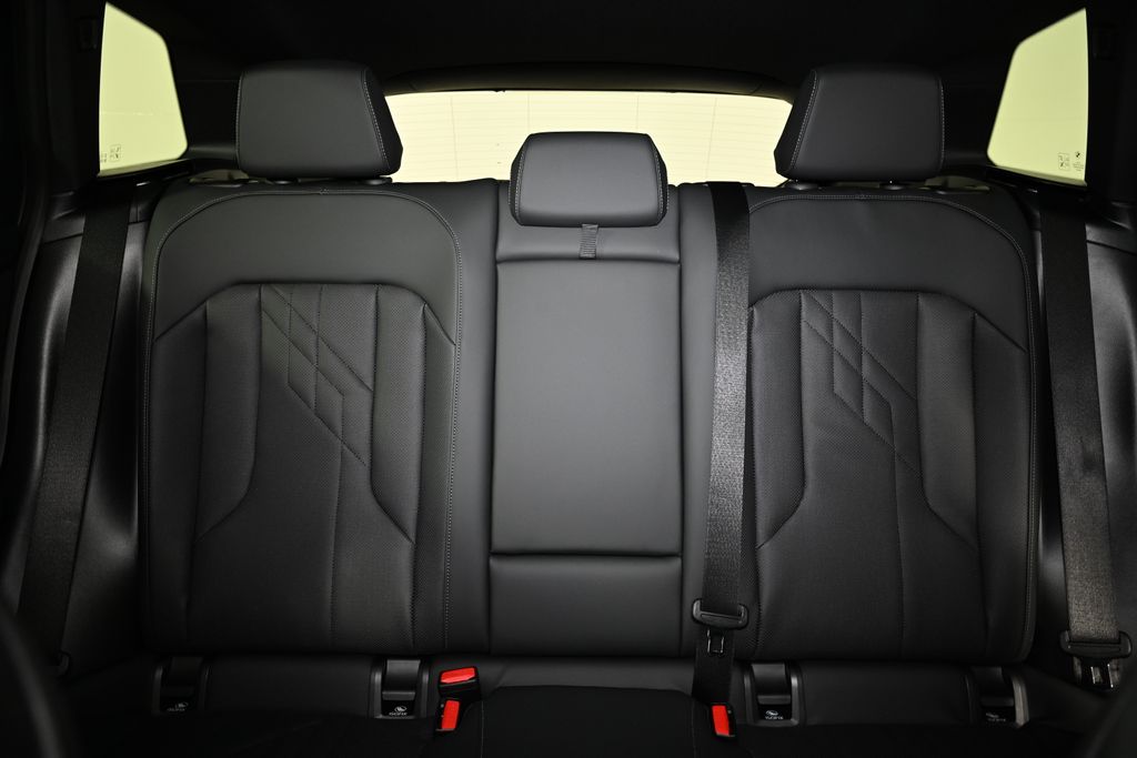 Thumbnail: 2025 BMW X3 - 25