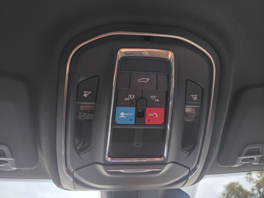 Used Car 2024 Jeep Grand Cherokee  Wagon 4 Dr. Limited Rear Wheel Drive For Sale Under $35,000 In Austin, Texas